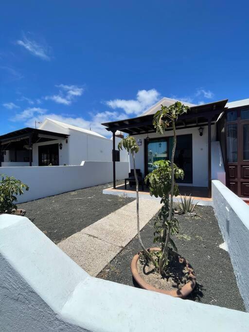 Casa Mesana Nuevo Apartamento En La Playa Con Aire Acondicionado Playa Honda  Exterior foto